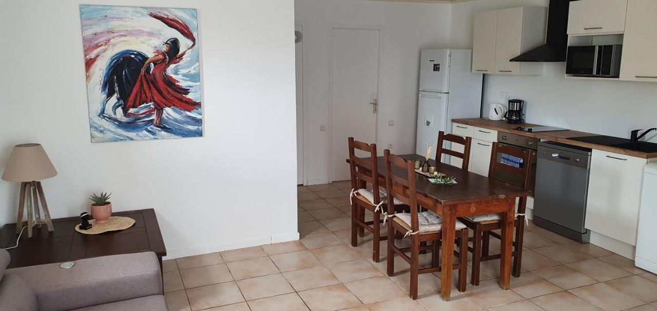 Bel Appartement Dans Hameau Calme Bonifacio  Bagian luar foto